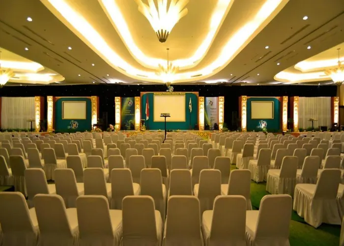 Ipb Convention Hotel Botani Square Bogor